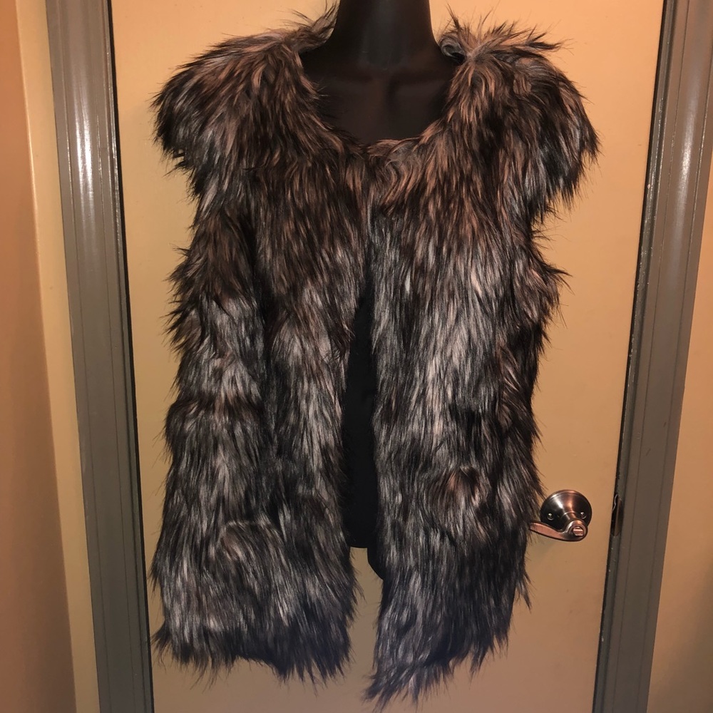 Jessica Simpson fur vest size M